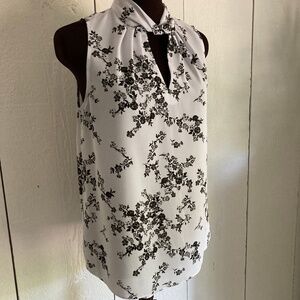 Elle Soft Lilac Black Floral Twist Neck Sleeveless Blouse Size XS